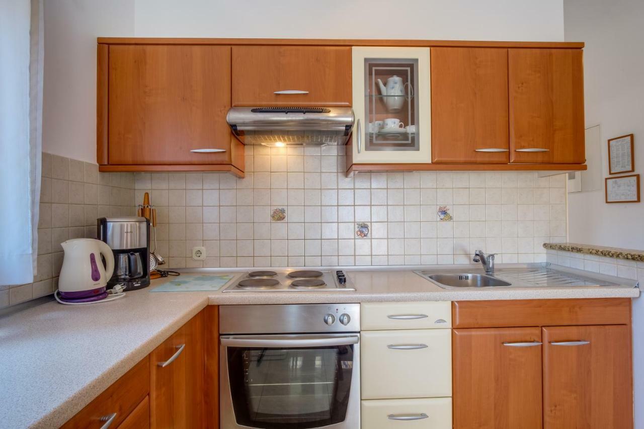 Apartman Anamarija Mali Lošinj Eksteriør bilde