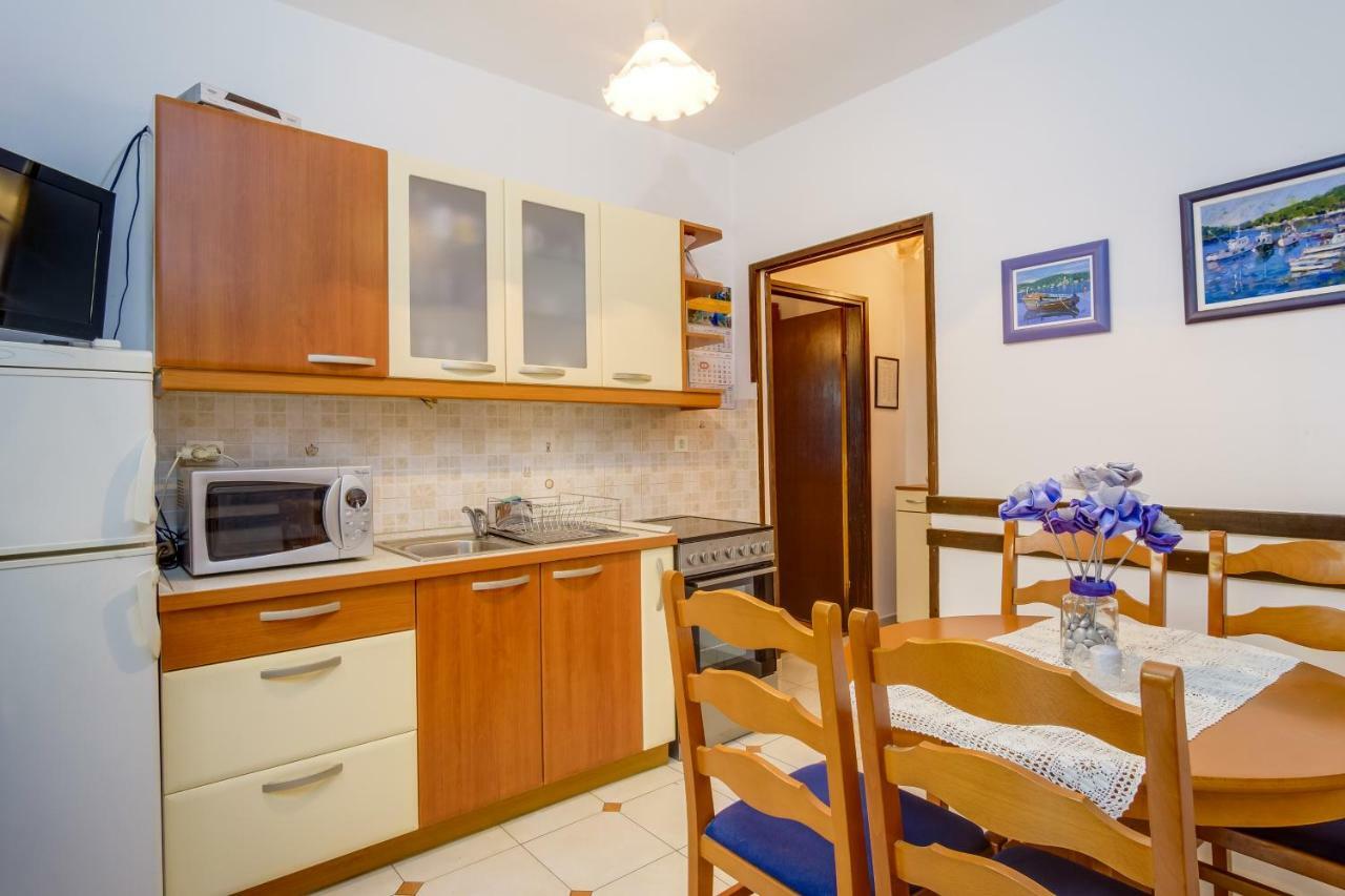 Apartman Anamarija Mali Lošinj Eksteriør bilde