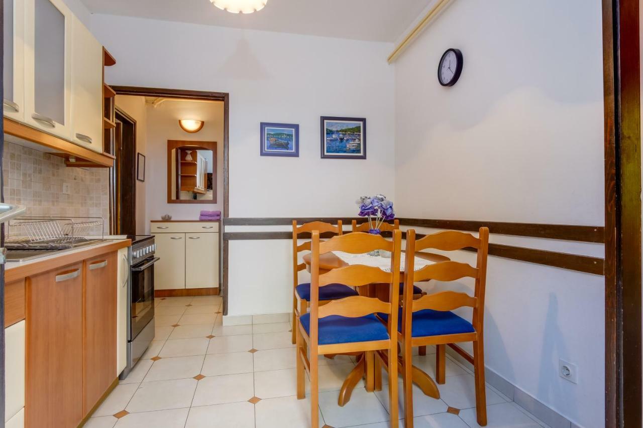 Apartman Anamarija Mali Lošinj Eksteriør bilde